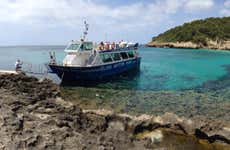 Passeio de barco pelo sul de Menorca saindo de Cala’n Bosch